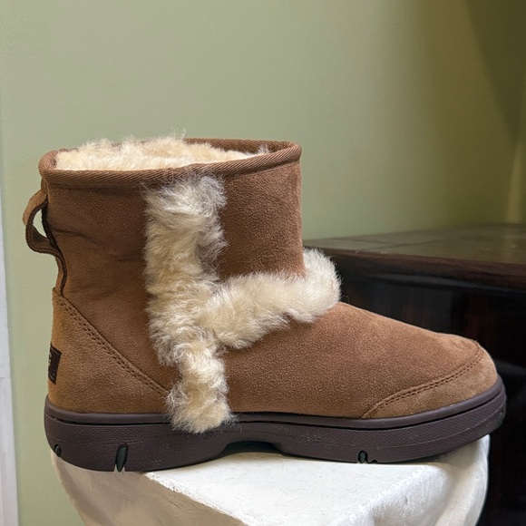 UGG Tan Suede Sunburst Mini Boots with Cream Shearling - Picture 2 of 8